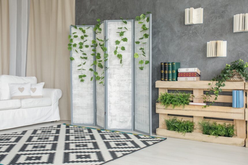 Room with room divider